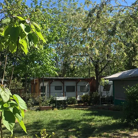 Makalle 캠프장 리바 트리고소